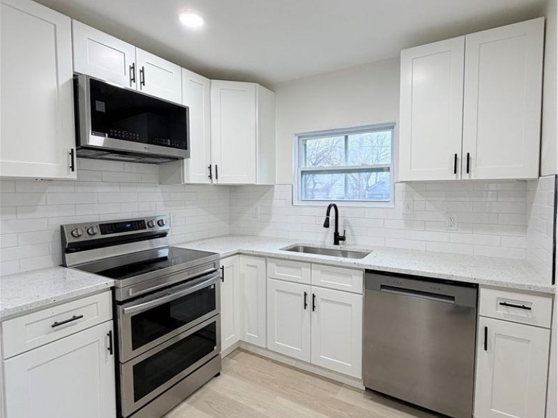 3043 W 111th Street, Cleveland, OH 44111 Photo 10