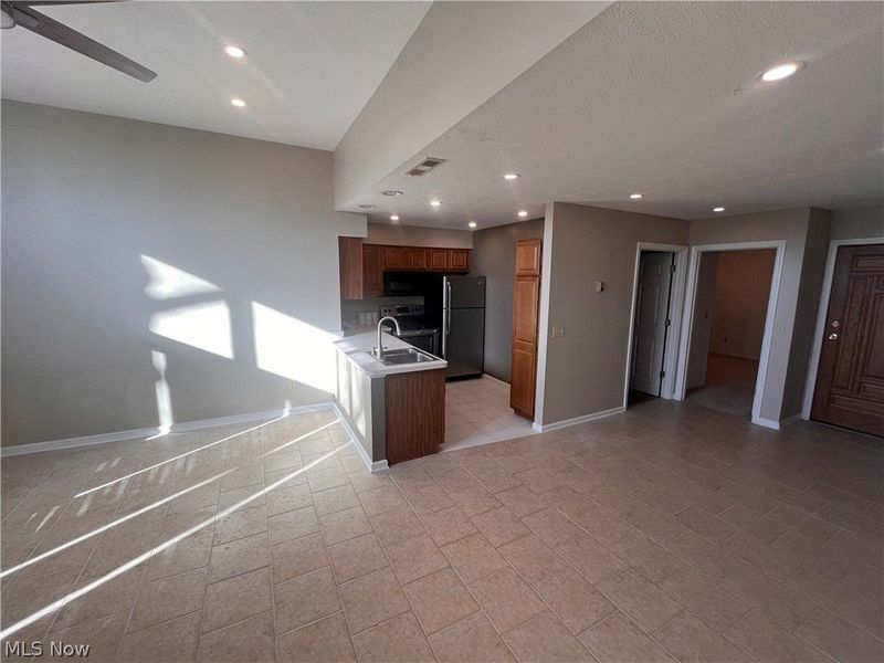 1000 2nd Street, Unit 204, Fairport Harbor, OH 44077 Photo 18