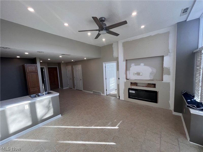 1000 2nd Street, Unit 204, Fairport Harbor, OH 44077 Photo 8