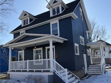 910 S Main Street, Medina, NY 14103