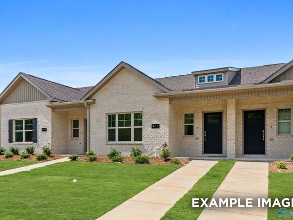 402 Clyde Lane, Hartselle, AL 35640