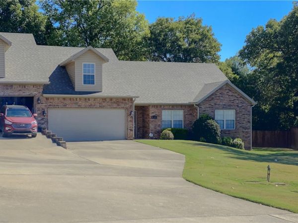 4246 N Zion Valley Drive , Fayetteville, AR 72703