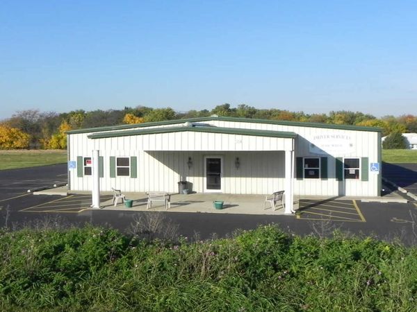 1050 Riverside Drive , Freeport, IL 61032