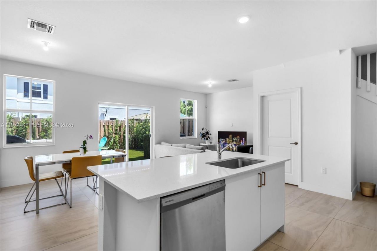 11927 NW 46th St, Unit 11927, Coral Springs, FL 33076 Photo