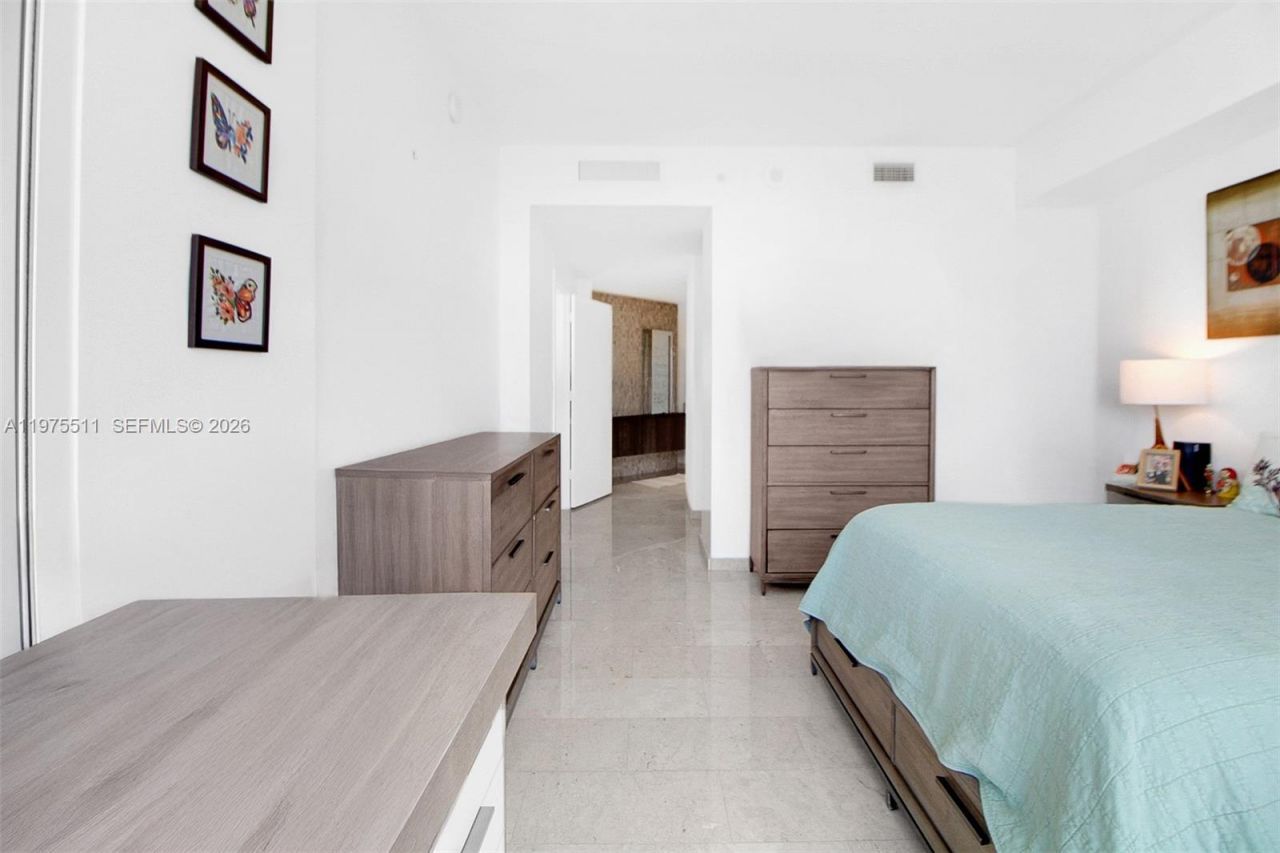 68 SE 6th St, Unit 2612, Miami, FL 33131 Photo