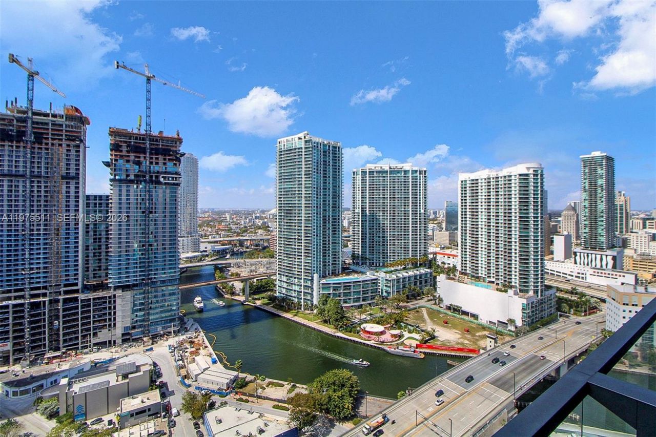 68 SE 6th St, Unit 2612, Miami, FL 33131 Photo