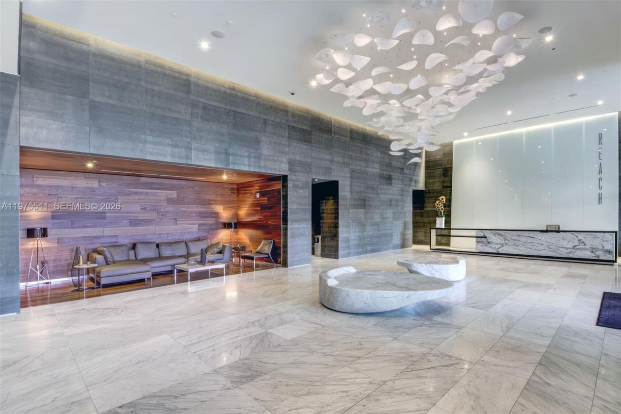 68 SE 6th St, Unit 2612, Miami, FL 33131 Photo