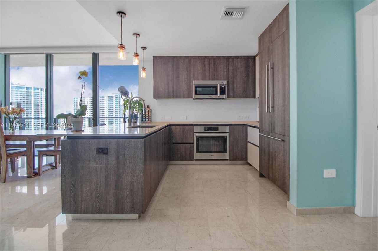 68 SE 6th St, Unit 2612, Miami, FL 33131 Photo