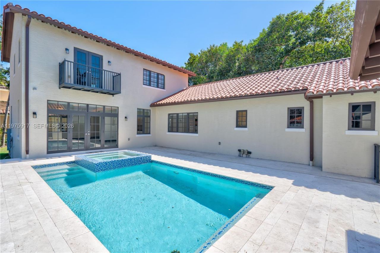 519 Alhambra Cir, Coral Gables, FL 33134 Photo