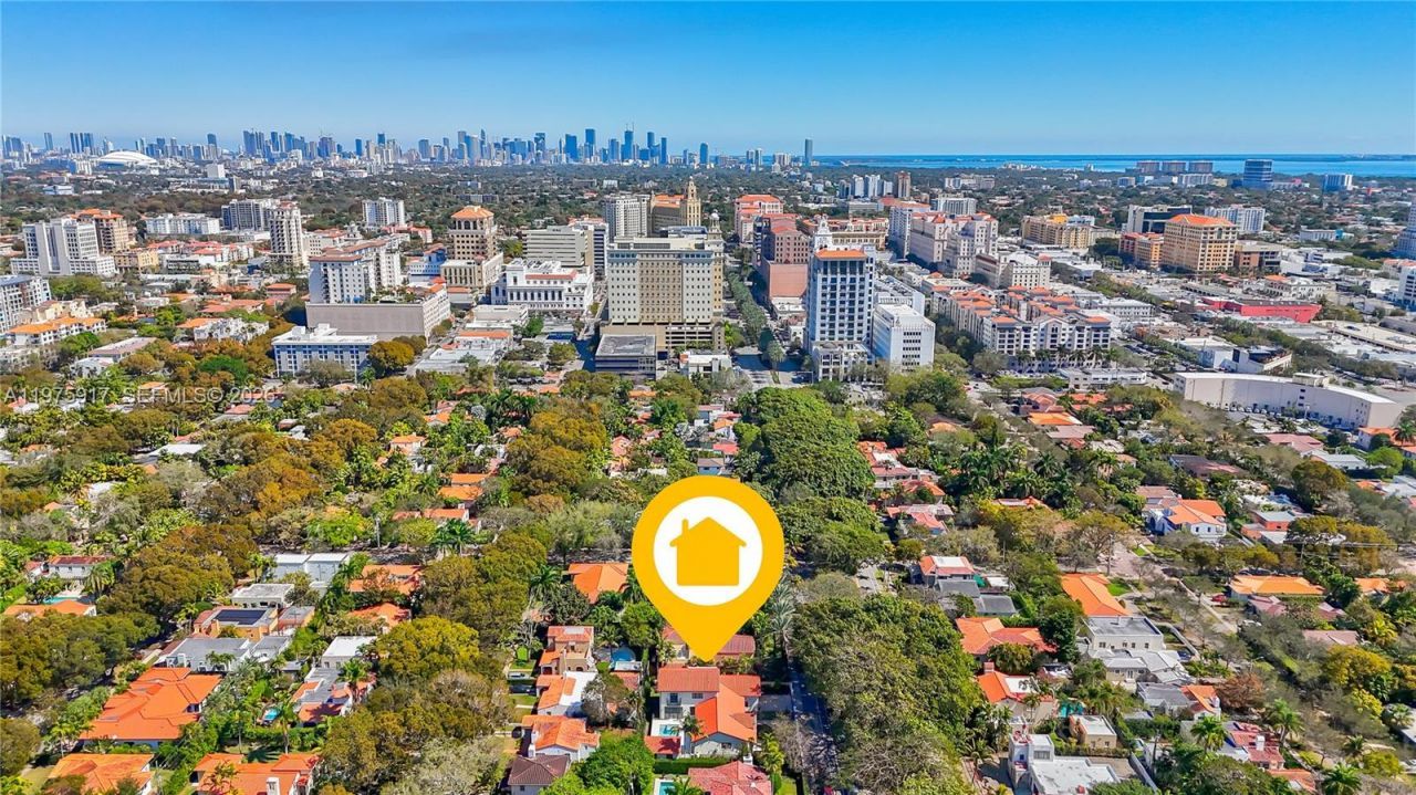 519 Alhambra Cir, Coral Gables, FL 33134 Photo