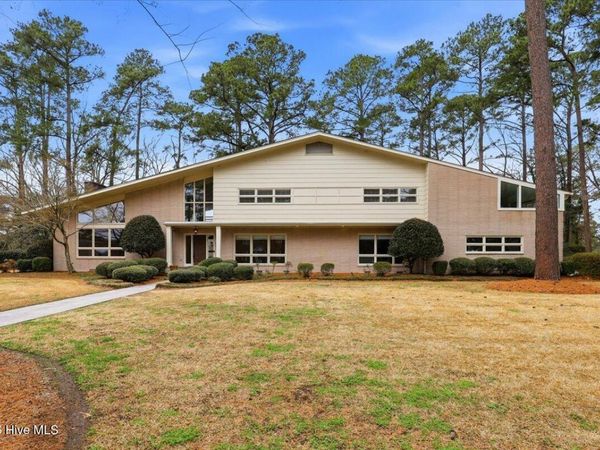 1602 Greenbriar Road, Kinston, NC 28504