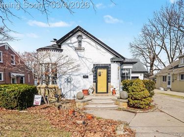 20501 Shady Lane Avenue, St. Clair Shores, MI 48080