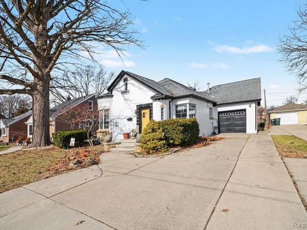 20501 Shady Lane Avenue, St. Clair Shores, MI 48080