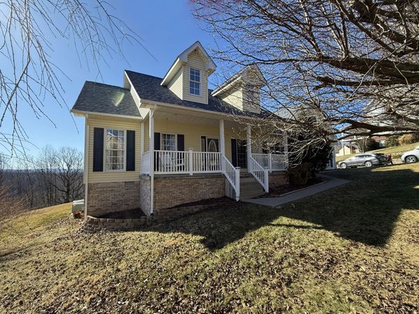 298 Thomas Jefferson Dr, Princeton, WV 24739