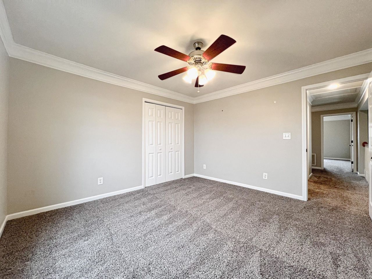 1066 Great Lakes Circle Photo 23