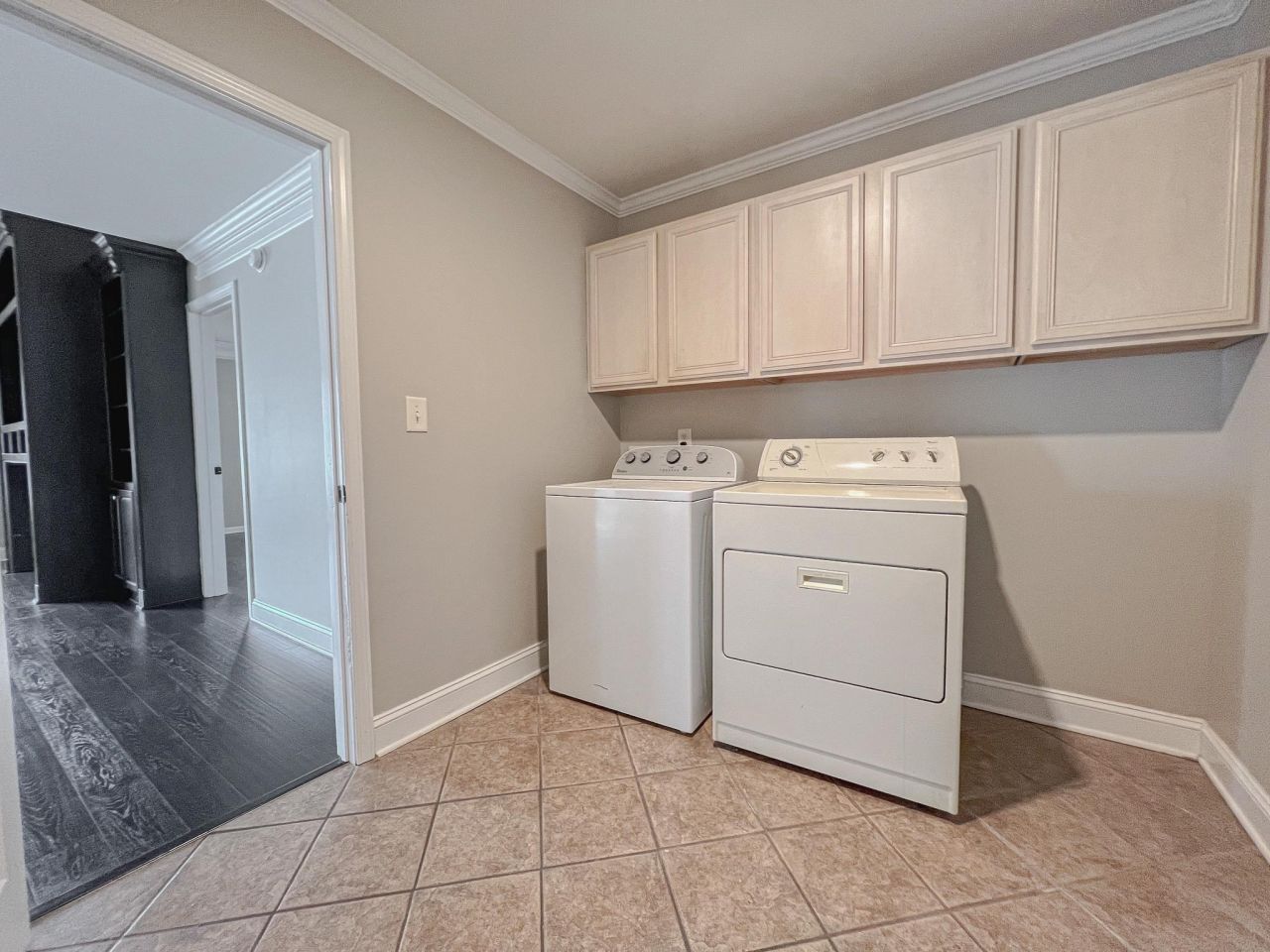 1066 Great Lakes Circle Photo 27