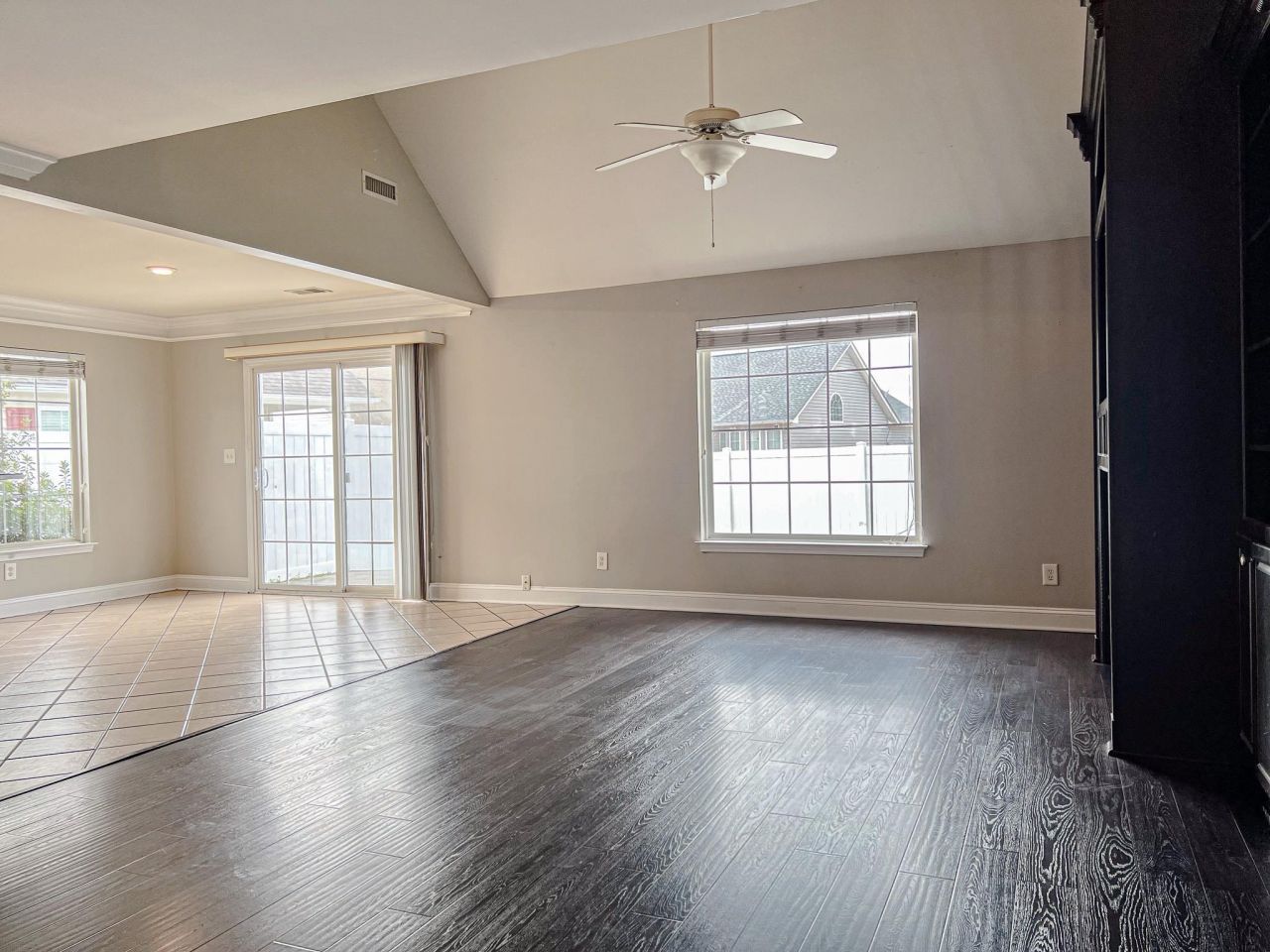 1066 Great Lakes Circle Photo 3