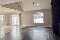 1066 Great Lakes Circle photo 4