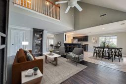 1066 Great Lakes Circle  photo 4