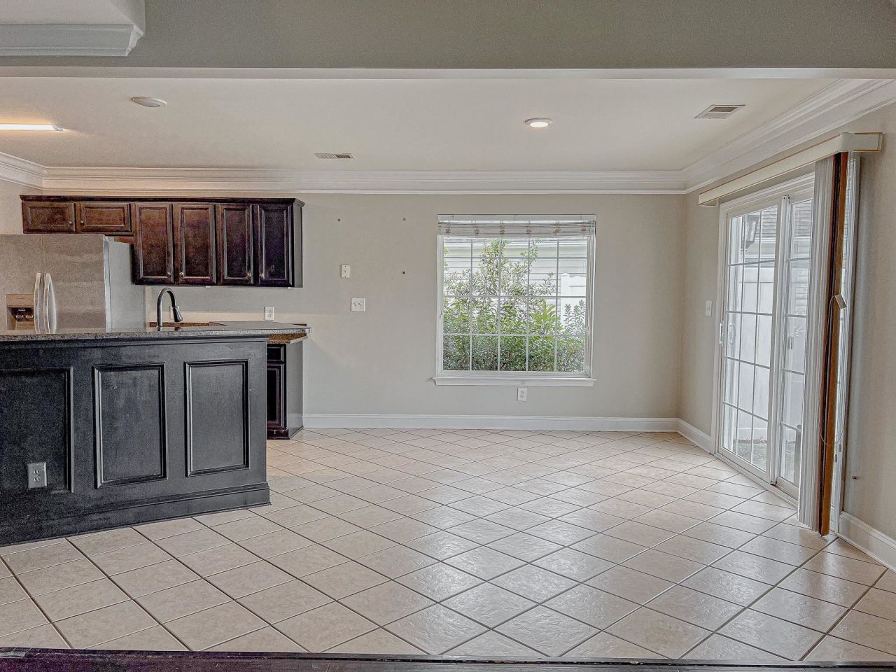 1066 Great Lakes Circle  Photo 6