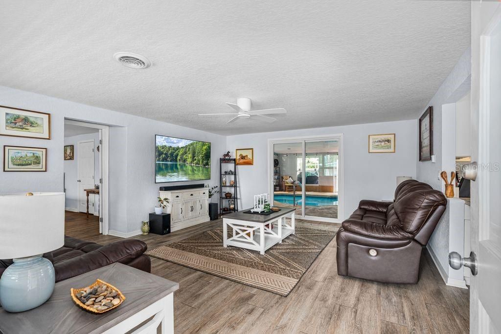 925 Flagler Avenue , Edgewater, FL 32132 Photo