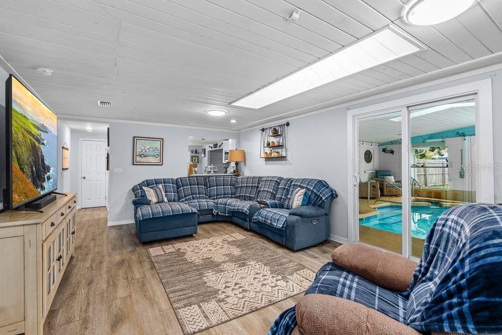 925 Flagler Avenue , Edgewater, FL 32132 Photo