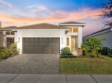 18324 ROCKPORT PLACE , LAKEWOOD RANCH, FL 34211