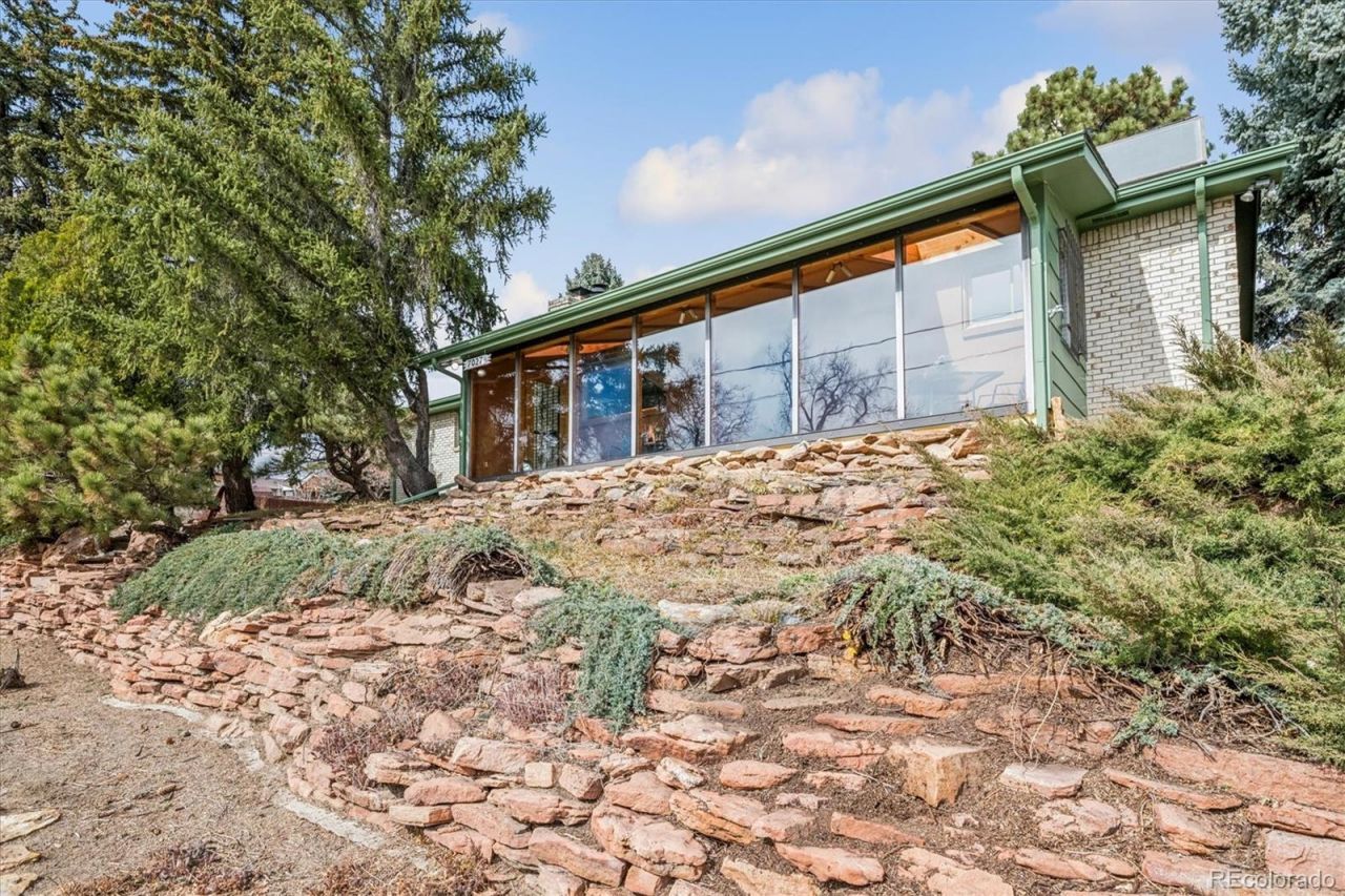 7027 W 70th Avenue, Arvada, CO 80003 Main Photo