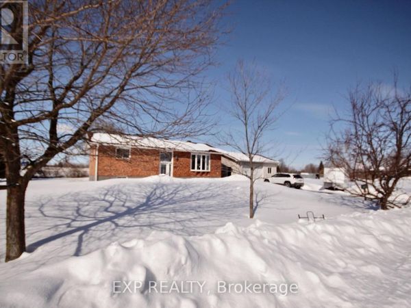 1059 Flynn Avenue, Ottawa, ON K7S3G7
