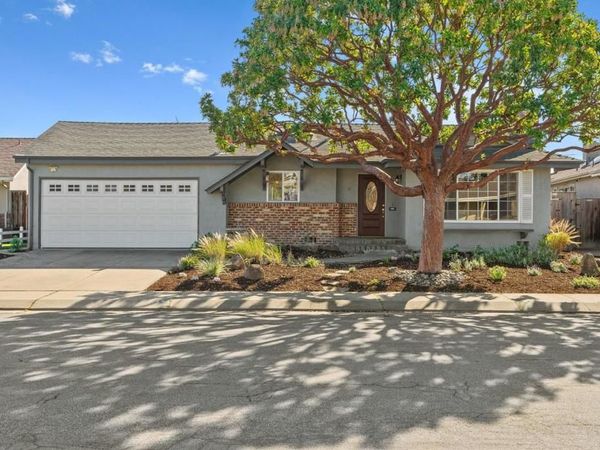 15 Del Rey Circle, Salinas, CA 93901