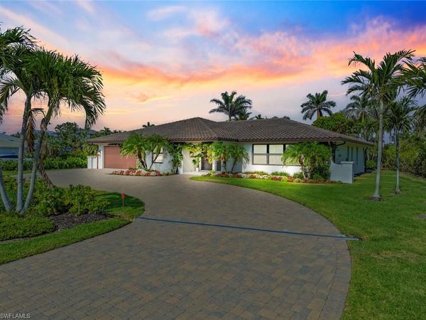 4222 Crayton RD , NAPLES, FL 34103