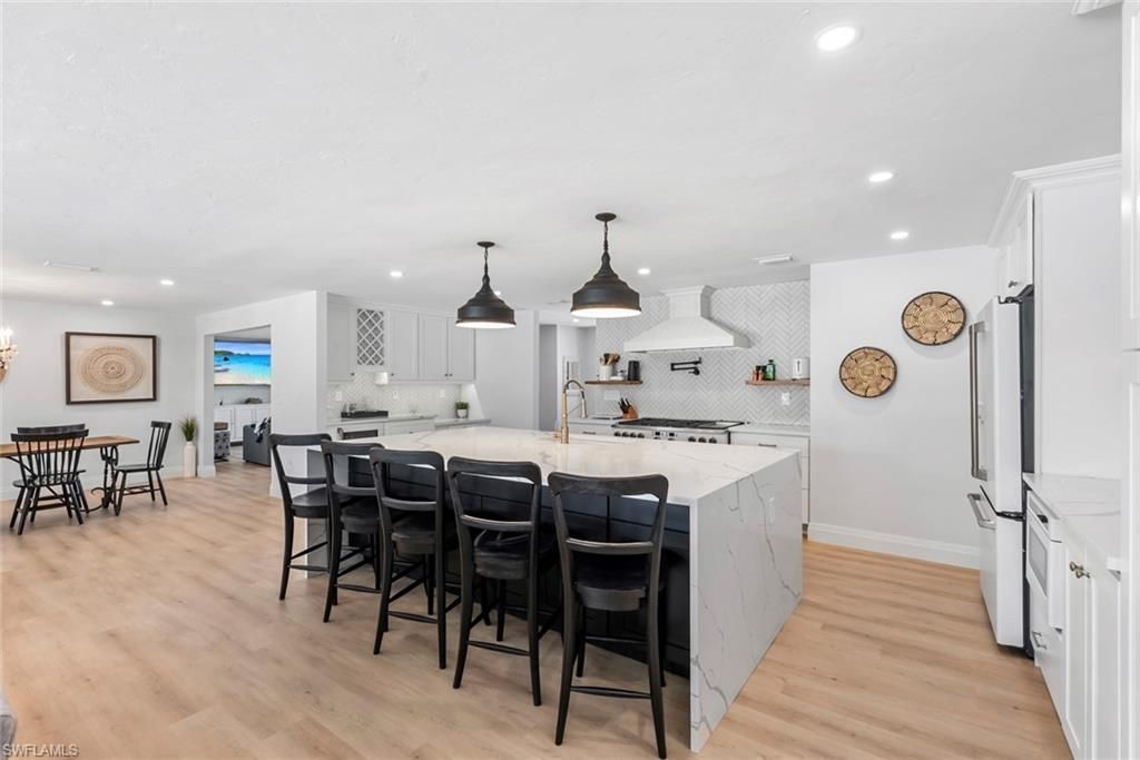 4222 Crayton Rd, Naples, FL 34103 Photo