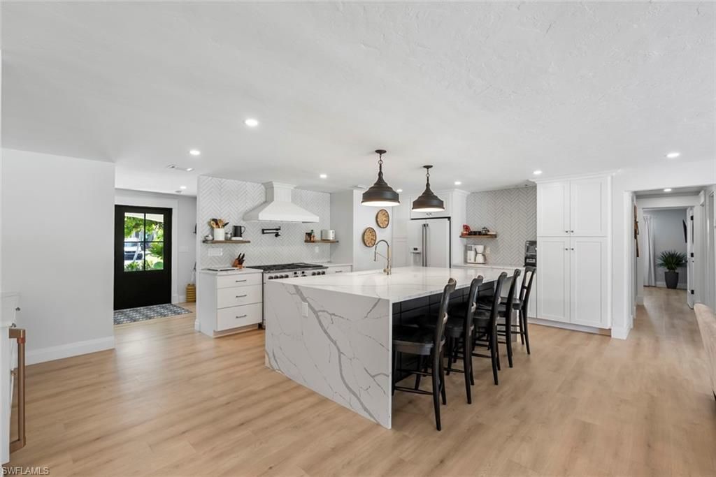 4222 Crayton Rd, Naples, FL 34103 Photo