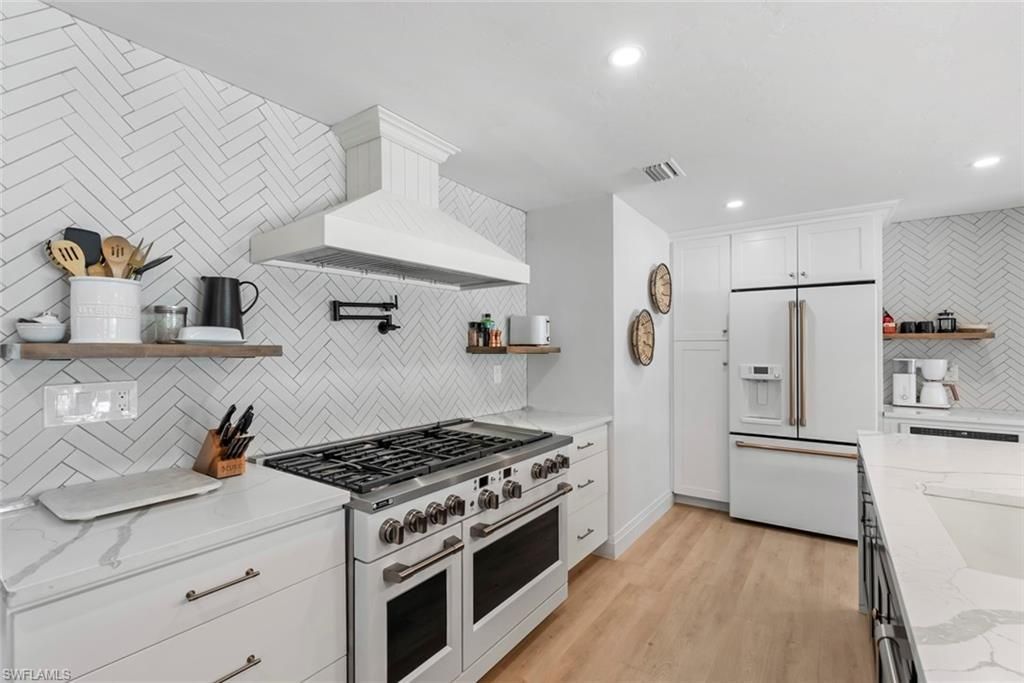 4222 Crayton Rd, Naples, FL 34103 Photo