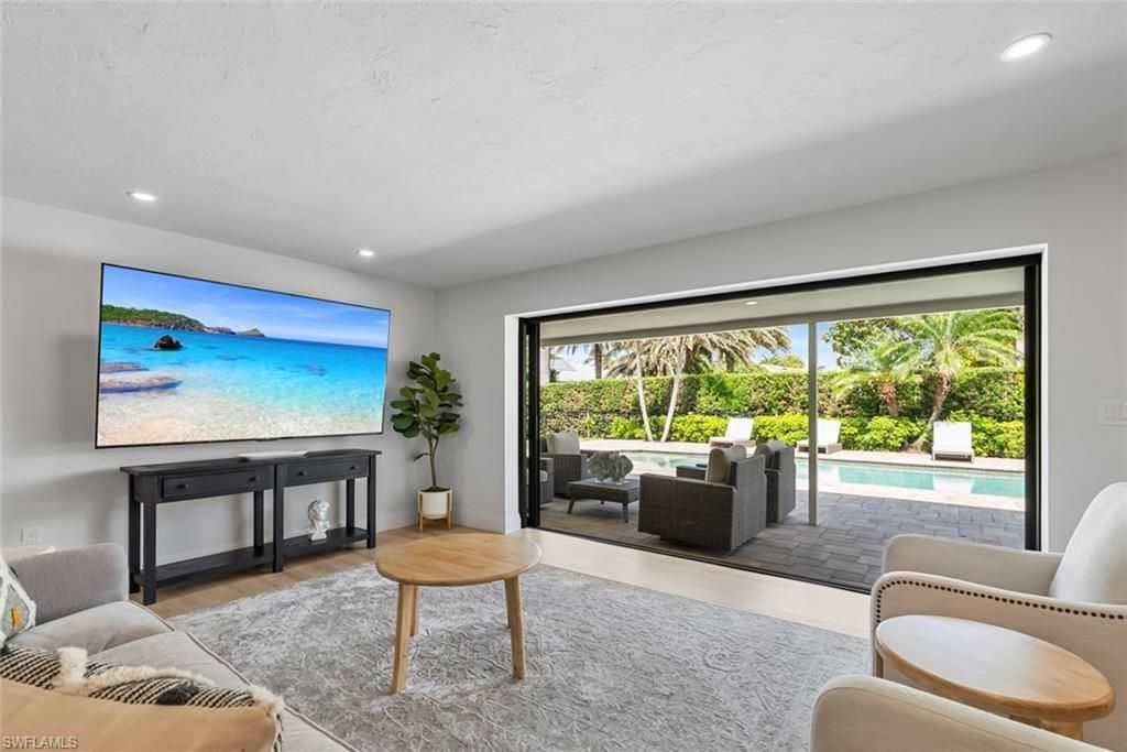 4222 Crayton Rd, Naples, FL 34103 Photo