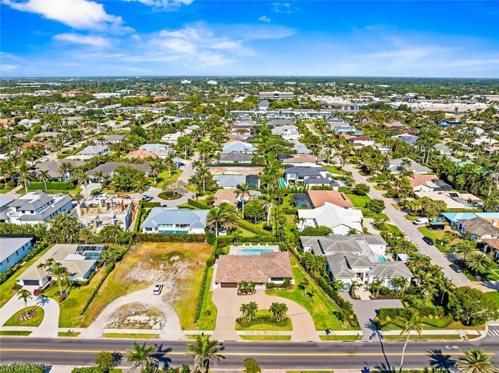 4222 Crayton Rd, Naples, FL 34103 Photo