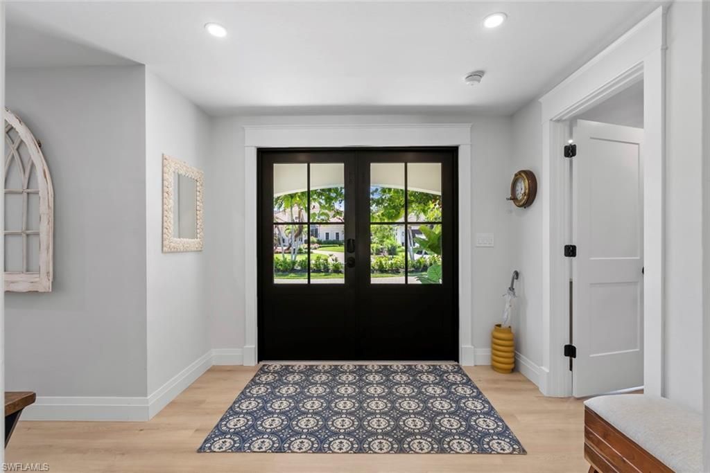 4222 Crayton Rd, Naples, FL 34103 Photo