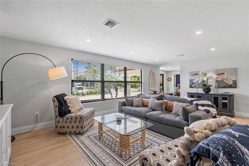 4222 Crayton Rd, Naples, FL 34103 Photo