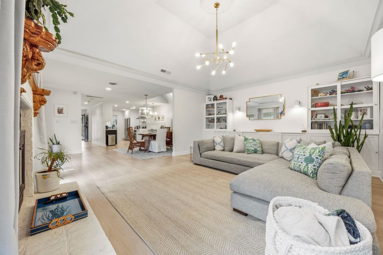 12 Valencia Circle Photo 10