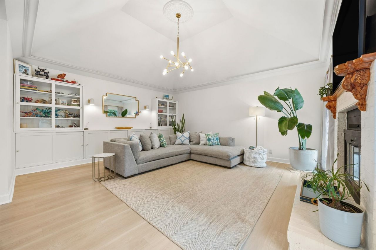 12 Valencia Circle Photo 11