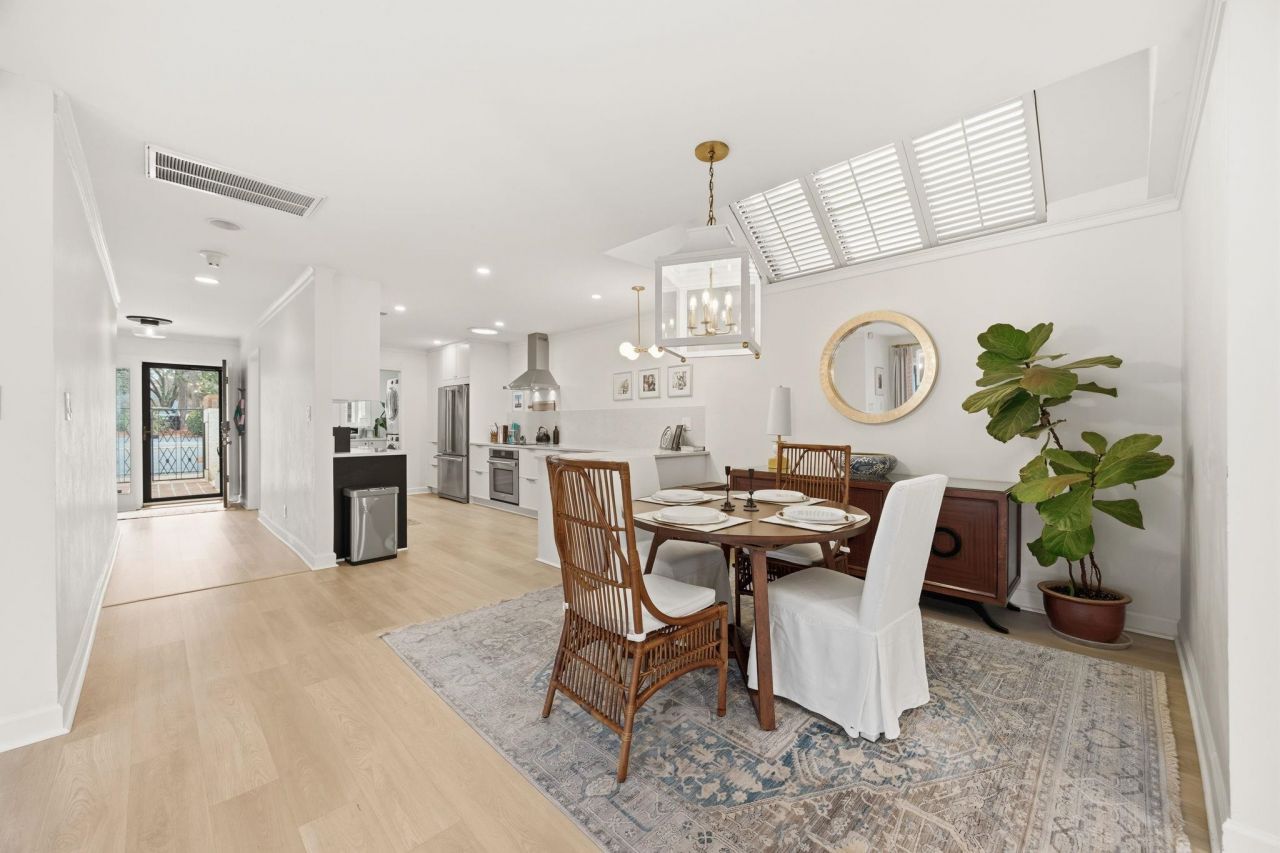 12 Valencia Circle Photo 12