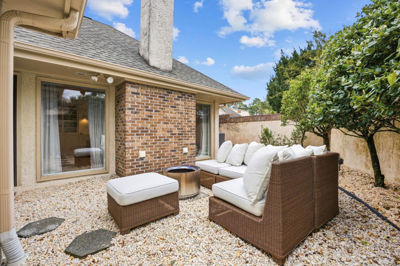 12 Valencia Circle Photo 45