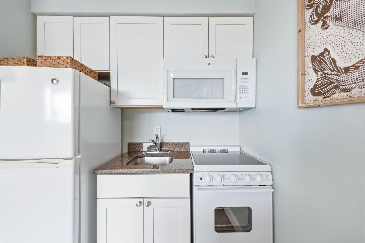 6900 N Ocean Blvd.  Photo 17