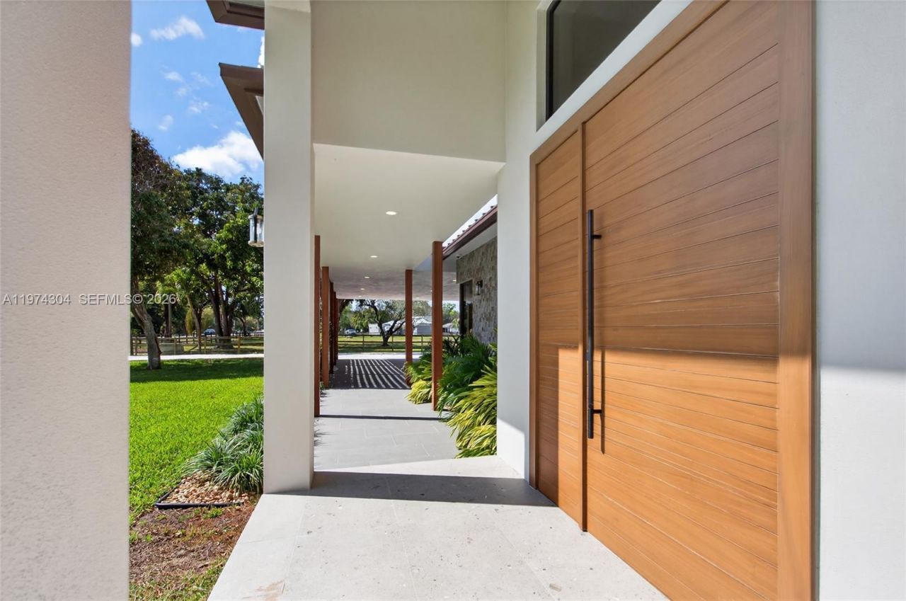 14401 W Palomino Dr , Southwest Ranches, FL 33330 Photo