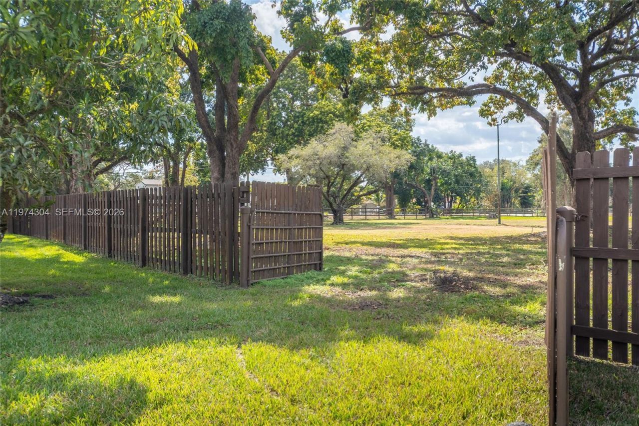 14401 W Palomino Dr , Southwest Ranches, FL 33330 Photo