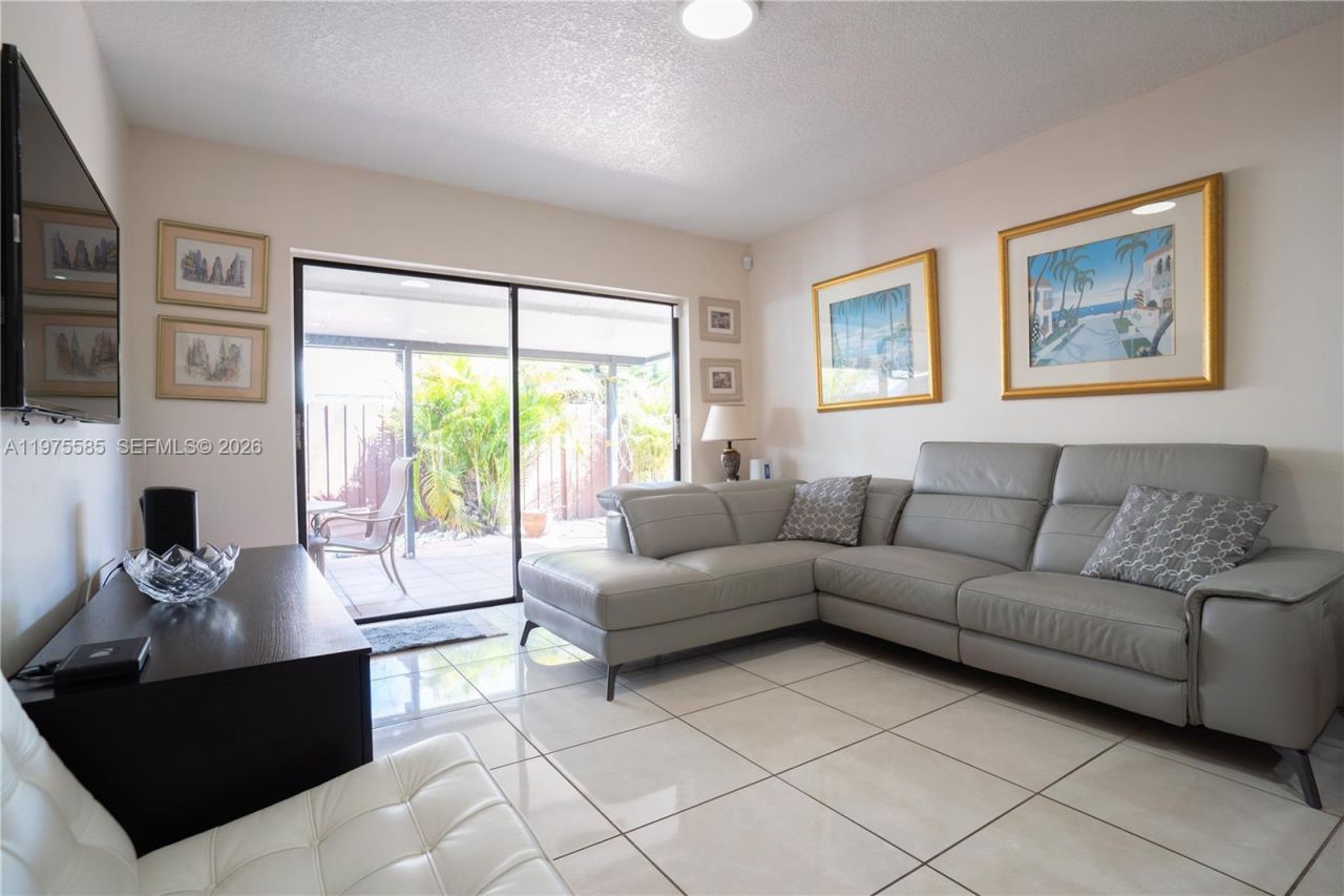 1457 SW 136th Pl, Miami, FL 33184 Photo