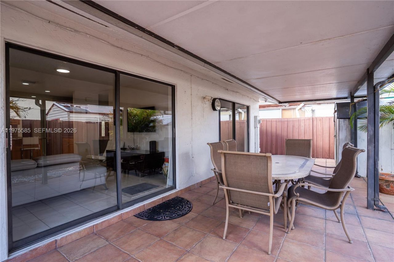 1457 SW 136th Pl, Miami, FL 33184 Photo