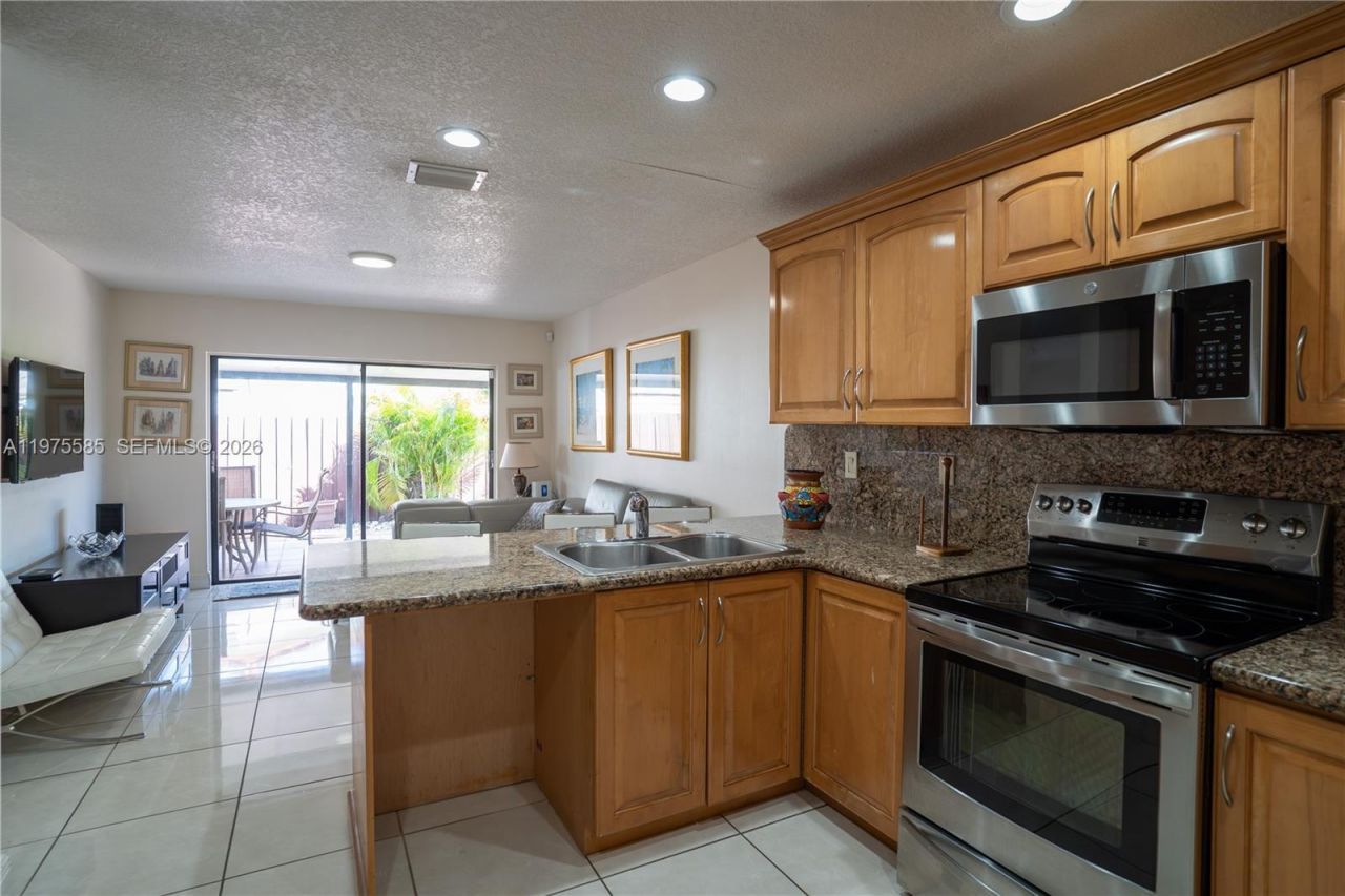 1457 SW 136th Pl, Miami, FL 33184 Photo