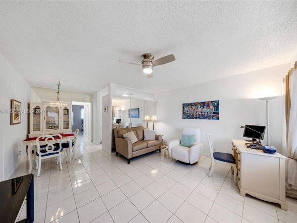 1015 SW 11th Ave , Unit 5K, Hallandale Beach, FL 33009