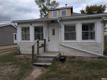 1407 MARTHA Street, Pekin, IL 61554